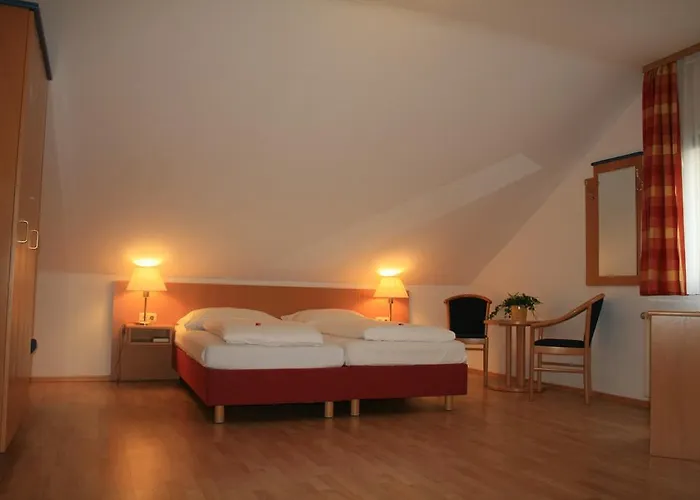 Restaurant Haus Odendahl فندق