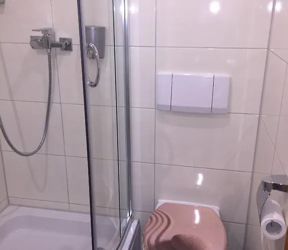 Restaurant Haus Odendahl فندق