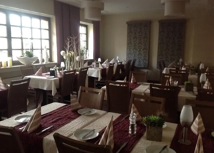 Restaurant Haus Odendahl מלון 3*